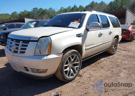 2009 Cadillac Escalade Esv Standard z USA, uszkodzony, nr VIN 1GYFK26269R253481